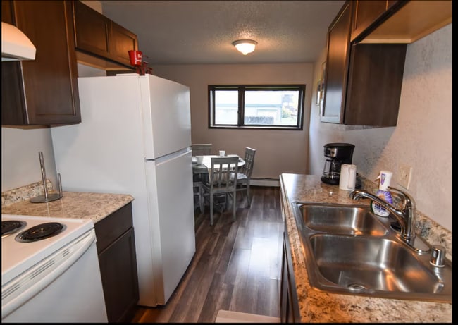 3520 E 42nd Ave unit 4, Anchorage, AK 99508 - photo 3