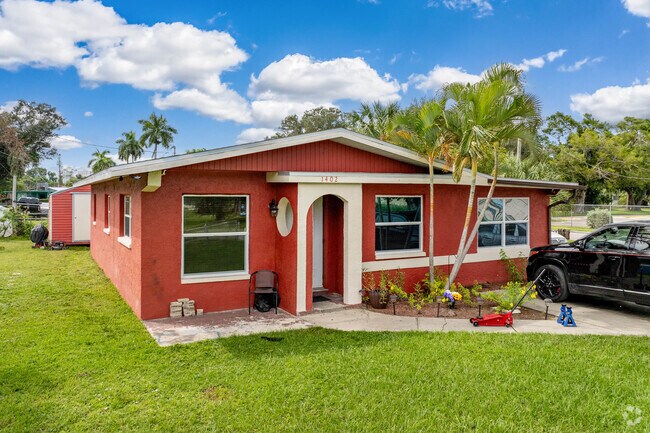 Belle Vue is an urban neighborhood where single-family homes sit on small lots.
