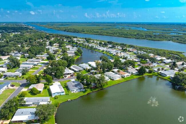 Edgewater Landing residents can quickly access the river via the neighborhood boat ramp.
