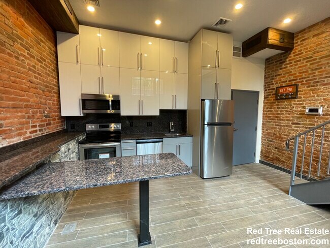 1030 Commonwealth Ave unit 102, Boston, MA 02215 - photo 3