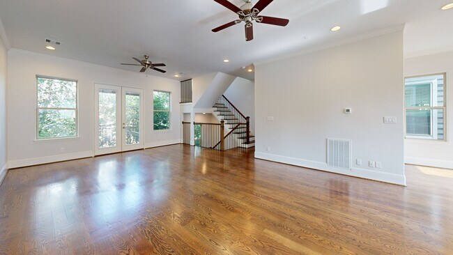 1230 W 25th St unit C, Houston, TX 77008 - photo 2