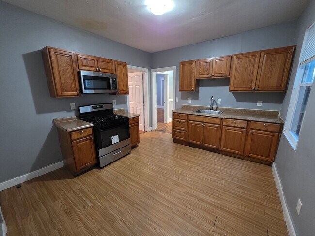 10 Fox St unit 2, Dorchester, MA 02122 - photo 6