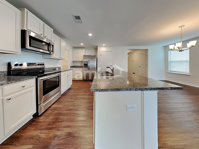 67 Hogan Dr, Richmond Hill, GA 31324 - photo 7