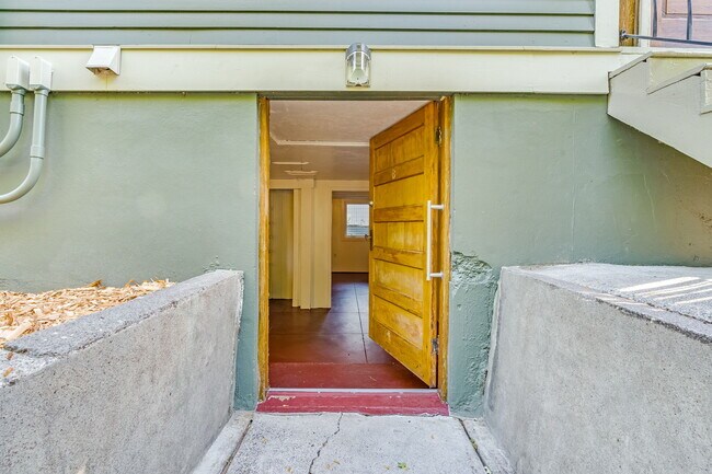 2605 SE 23rd Ave unit B, Portland, OR 97202 - photo 3