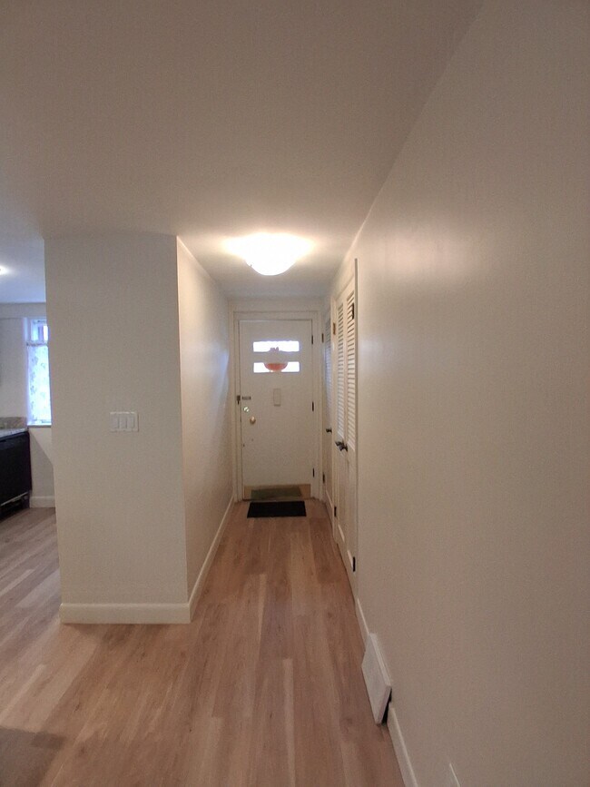 201 Hoffman Ave unit 25, Cranston, RI 02920 - photo 7