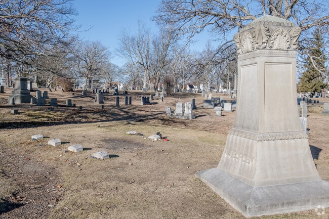 Oak Grove Cemetery in the Bank Street neighborhood is where the Borden family is interred.