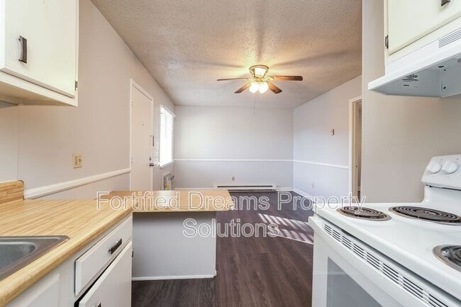 4368 Ogburn Ave unit 6, Winston-Salem, NC 27105 - photo 7