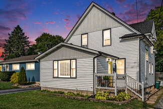 357 Franklin St, Valparaiso, IN 46383