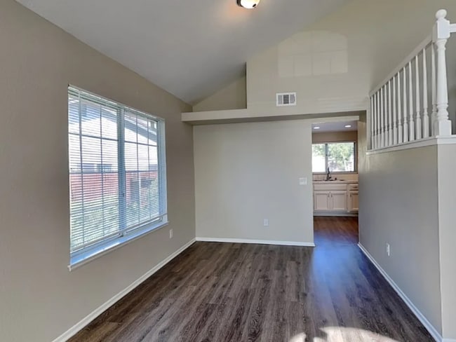 24805 Half Dome Ct, Murrieta, CA 92562 - photo 4