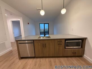 199 Gardner St Unit 408, Boston, MA 02132