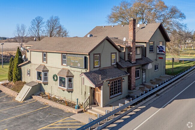 JC’s Corner & Grill in Erin is known for its Friday fish fry.