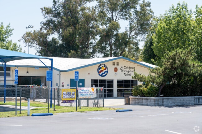 Vista Del Valle Elementary in Claremont receives a B+ rating from the school rating site Niche.