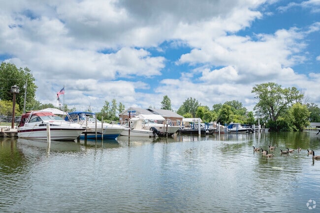 Boaters love how many marinas surround Frenchtown so close to home.