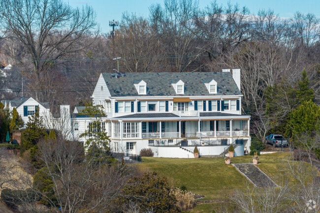 Large single family homes are plentiful in the Bearden community.