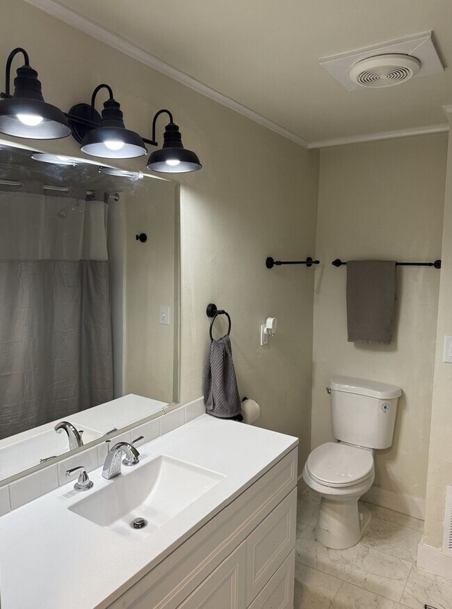 1137 NW Dixon St unit BED-1.6, Corvallis, OR 97330 - photo 3