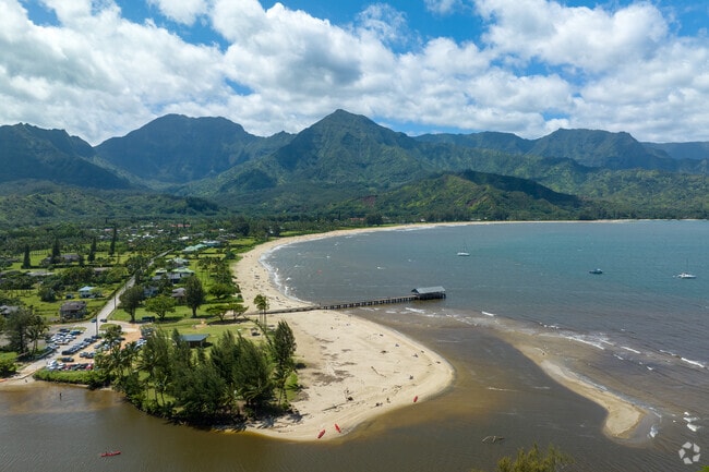 Hanalei Bay offers excellent opportunities for surfing, paddleboarding, and boating.