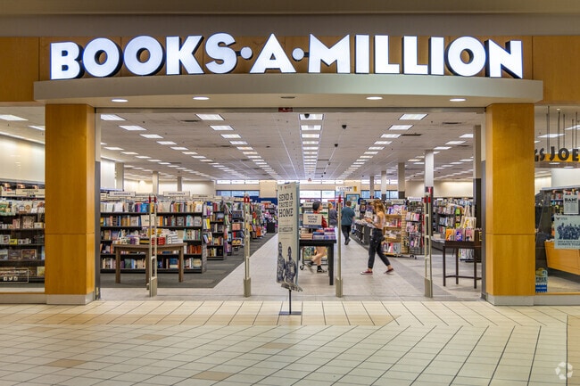 The Muncie Mall has several national chain stores and shops including this Books A Million.