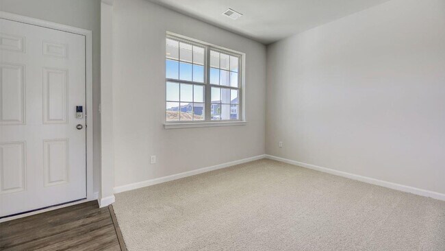 176 Atkinson St unit 36203401, Shenandoah Junction, WV 25442 - photo 4