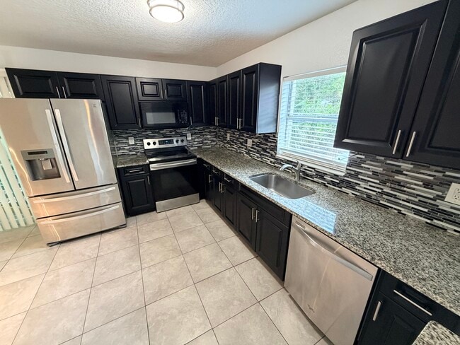 2416 E 18th Ave, Tampa, FL 33605 - photo 3