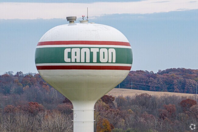 Canton has a population of 70,426 and is part of Ohio's Stark County.
