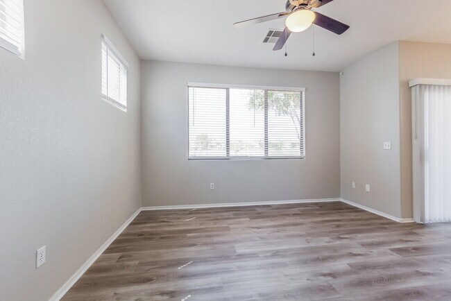 1312 S Boulder Ct, Gilbert, AZ 85296 - photo 5