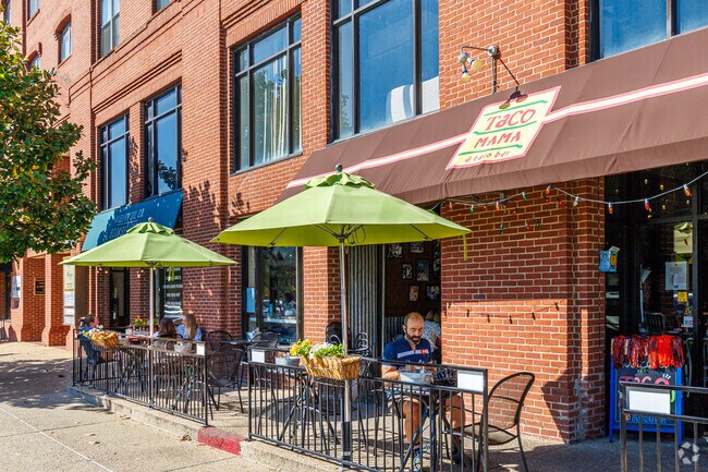 Taco Mama is a popular taco bar with outdoor seating near Shelton Park.