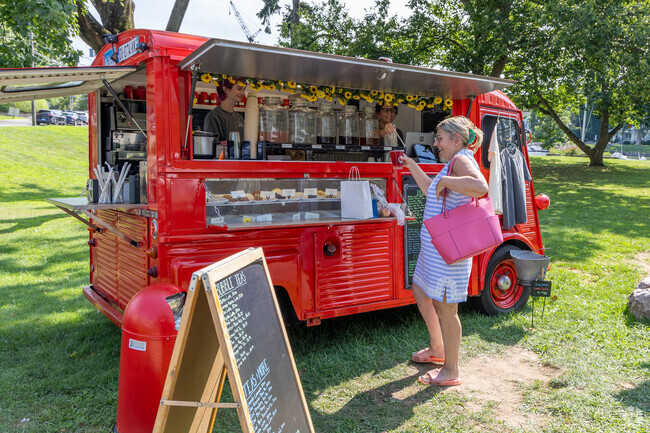 Bubble and Brew serves up fresh tea and frequently stops in Rowayton.