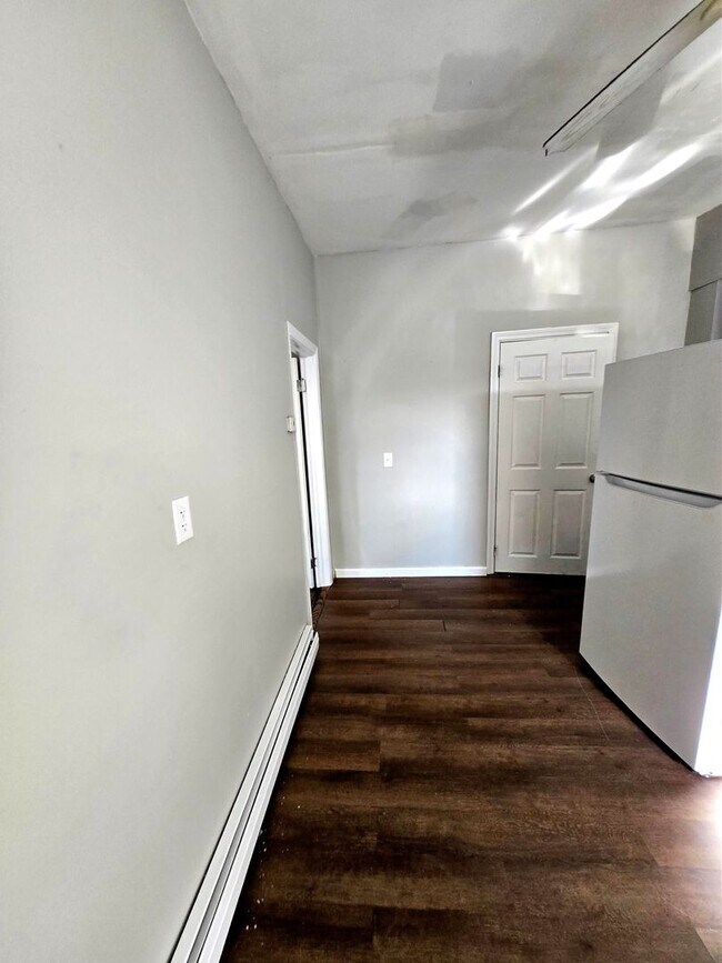 316 Hawkins St unit 1, Providence, RI 02904 - photo 2