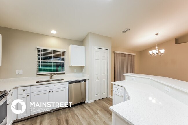 2904 Wanda Ave S, Lehigh Acres, FL 33976 - photo 7