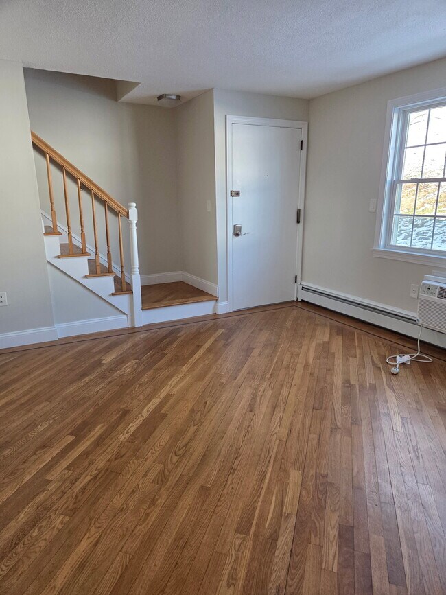 201 Regan Rd, Vernon, CT 06066 - photo 7