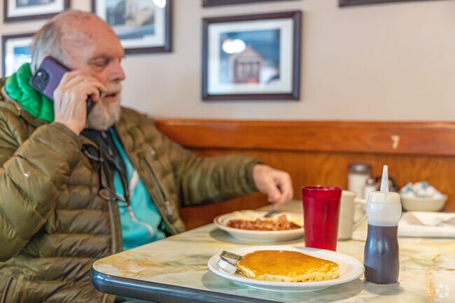 Fernwood residents can enjoy a delicious breakfast at Landmark Restaurant.