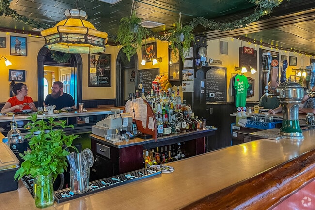 Enjoy some unique and delicious refreshments at Shank's Tavern in Marietta.
