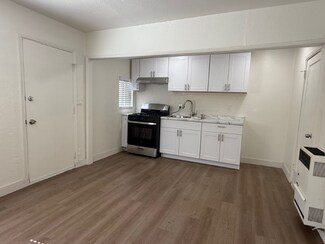 2305 Lemon Ave Unit 17, Signal Hill, CA 90755