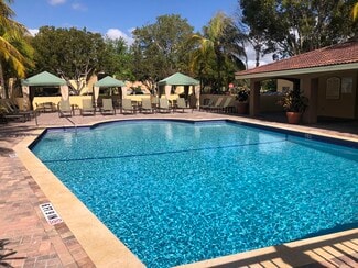 6881 NW 173rd Dr, Hialeah, FL 33015
