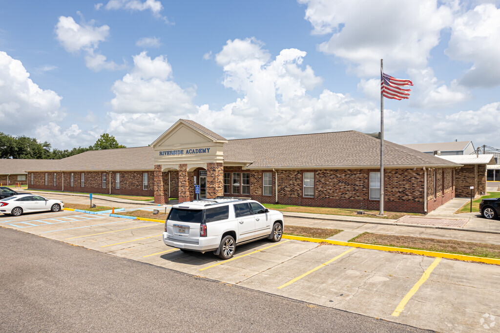 Since 1970 Riverside Academy has served families in Reserve.