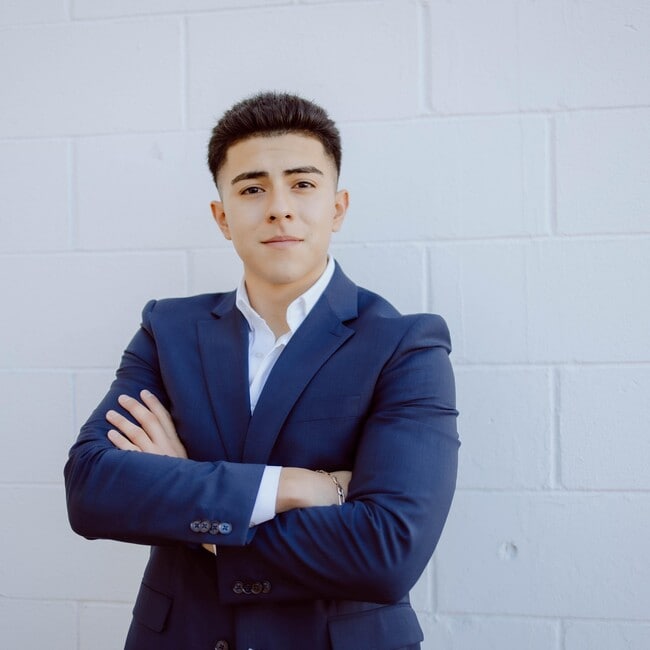 Agent Photo