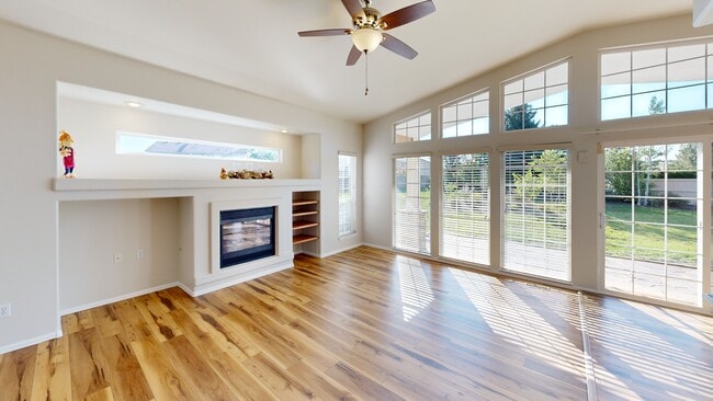 9506 Hollydale Ct, Colorado Springs, CO 80920 - photo 2