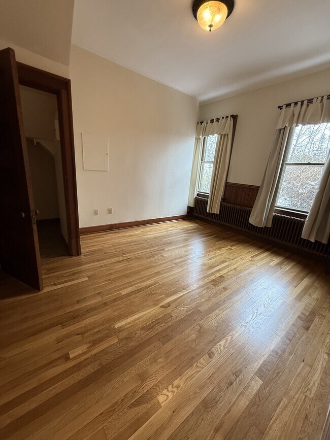 Hillview Off Campus Housing, Winooski, VT 05404 - photo 7