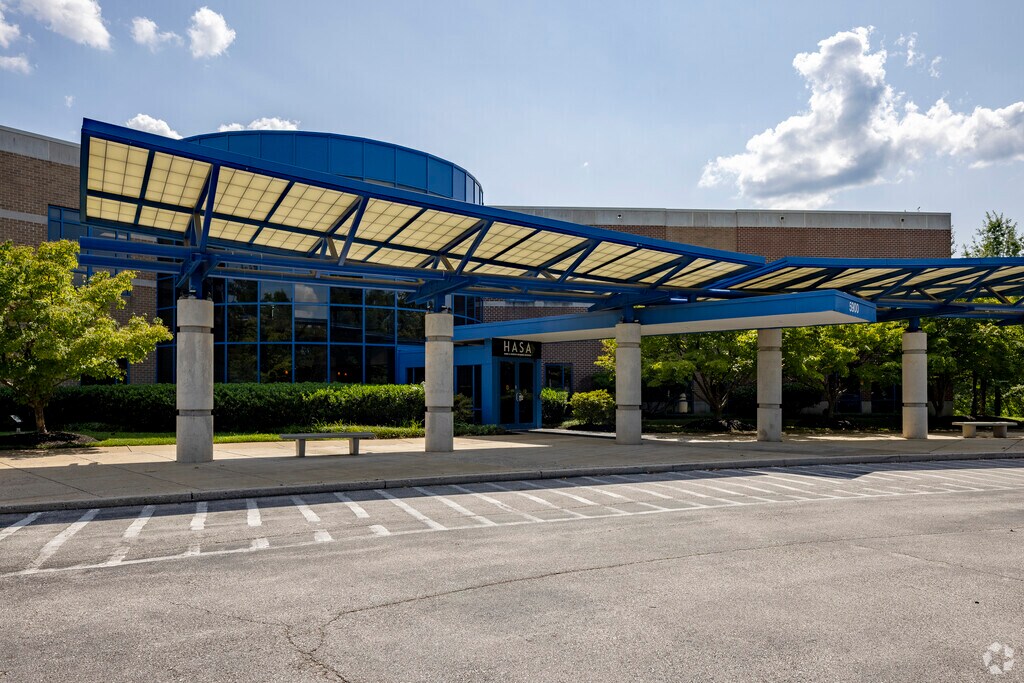 Gateway School building in Risterstown Station.
