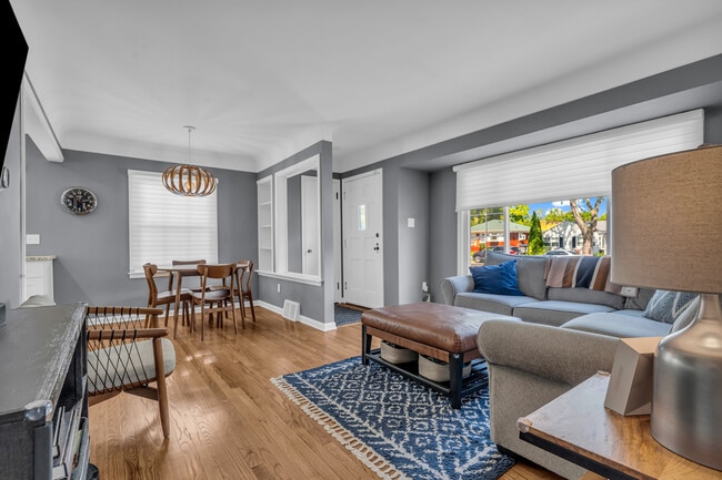 3711 Normandy Rd, Royal Oak, MI 48073 - photo 3