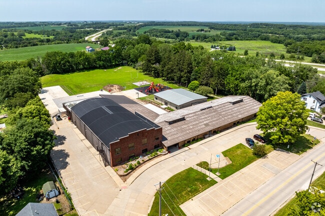 Hartford Upper Elementary School serves students in grades 4 & 5.