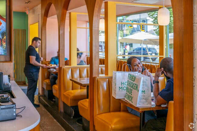 Honeymoon in Petworth is known for its fried chicken and other southern-style cooking.