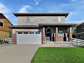 785 S Oak St, Lakewood, CO 80226
