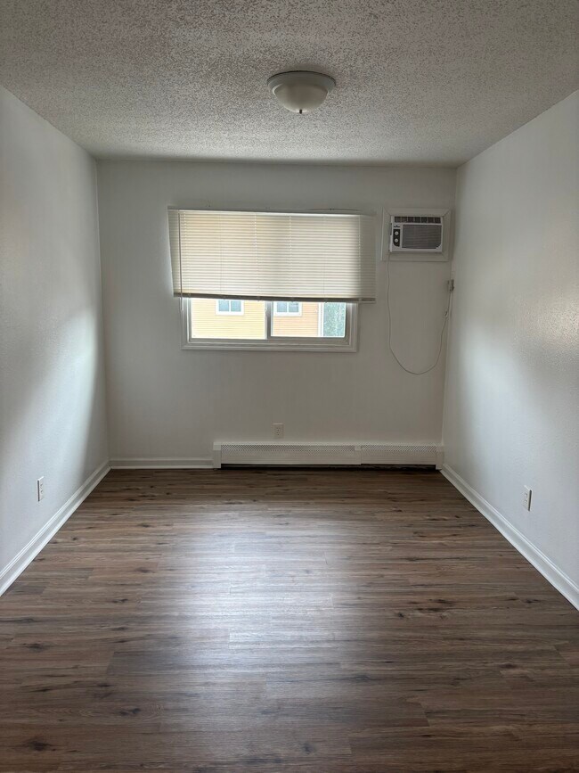 CR Legacy, Cedar Rapids, IA 52404 - photo 2