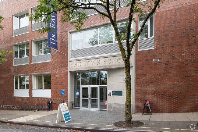 The Town School in Lenox Hill serves students in nursery through eighth grade.