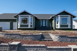 383 Ridgecrest Dr, Roseburg, OR 97471