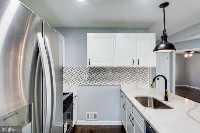 4331 Shell St, Capitol Heights, MD 20743 - photo 7