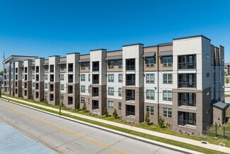 2700 S Westmoreland Rd, Dallas, TX 75233