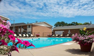 2015 41st St NW, Rochester, MN 55901