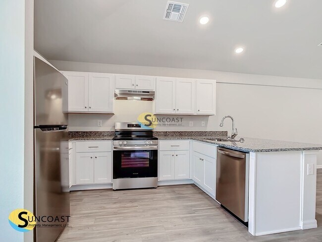 2110 Dorion St, Port Charlotte, FL 33948 - photo 5